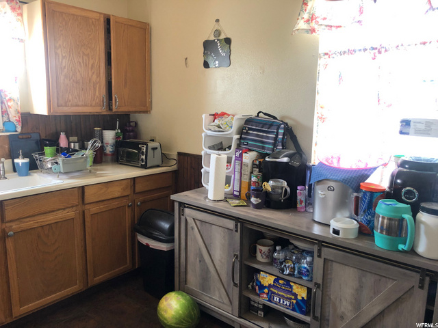 990 E Main St, Wellington, UT 84542 — photo 8