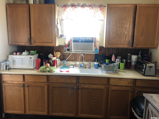 990 E Main St, Wellington, UT 84542 — photo 7