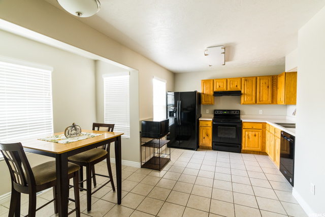 397 E Braidhill Dr, Draper, UT 84020 — photo 4