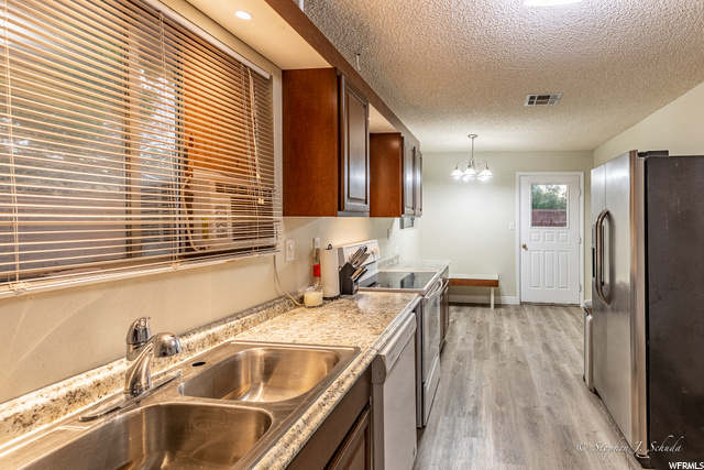 172 E 200 N, Ivins, UT 84738 — photo 4