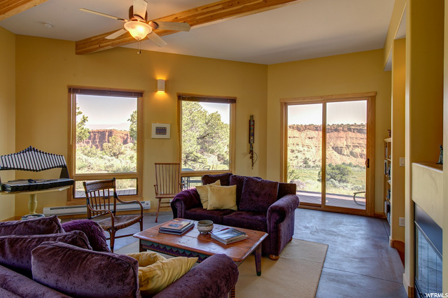 2625 E Eagle Crest Ln, Teasdale, UT 84773 — photo 4