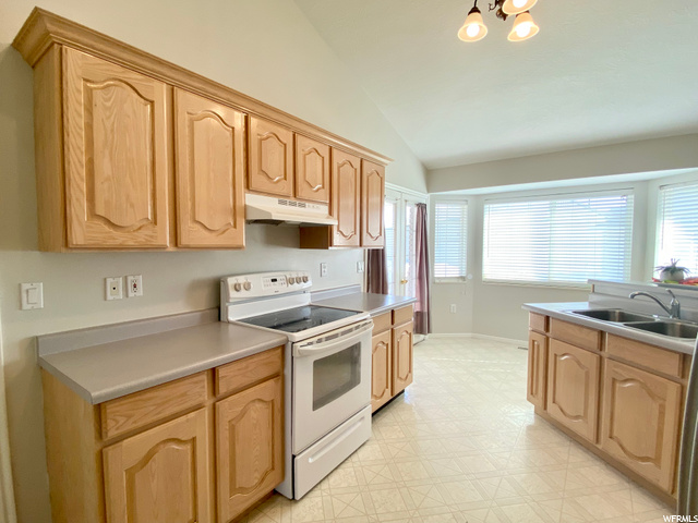 210 N 300 E, Salina, UT 84654 — photo 3