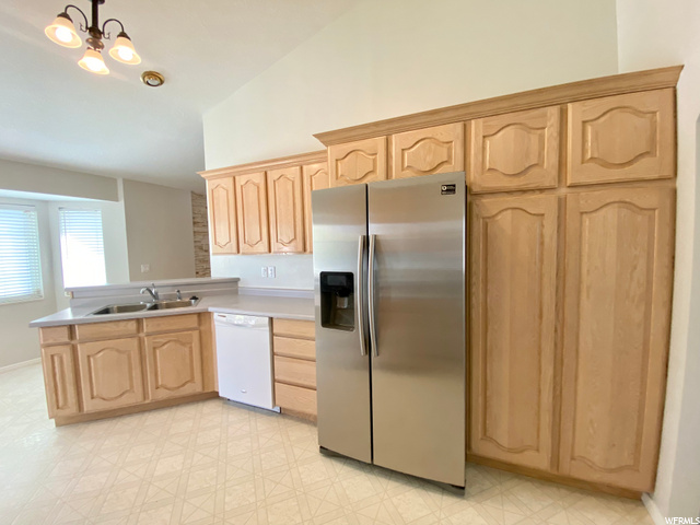 210 N 300 E, Salina, UT 84654 — photo 4