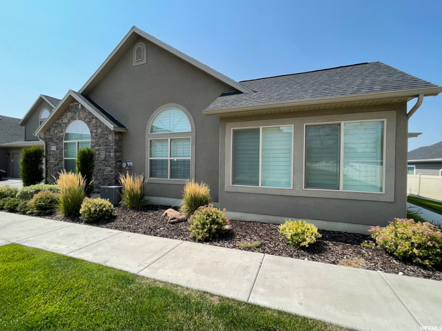 311 E 2280 N #D, Logan, UT 84341 — photo 2