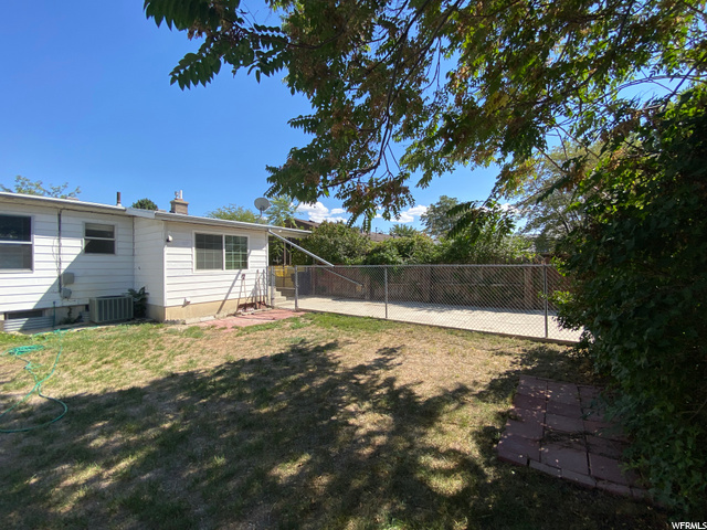 735 N 200 E, Price, UT 84501 — photo 10