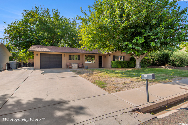 322 S 700 E, St. George, UT 84770 — photo 2
