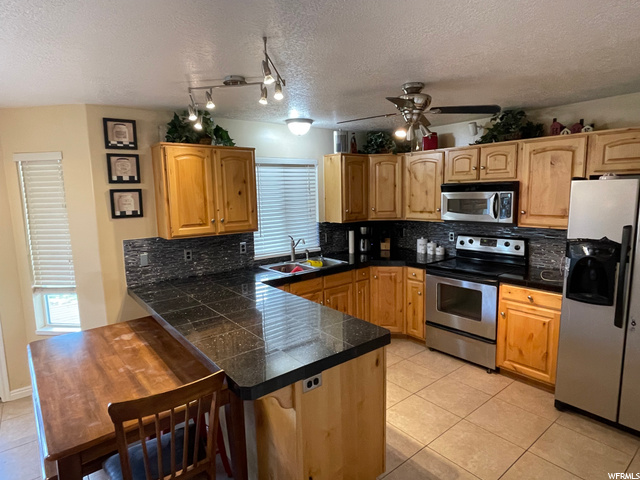2658 W 2450 N, Clinton, UT 84015 — photo 3