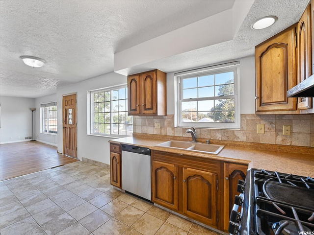 795 E 40th, South Ogden, UT 84403 — photo 6