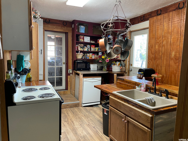 395 W 9100 S, Paradise, UT 84328 — photo 4