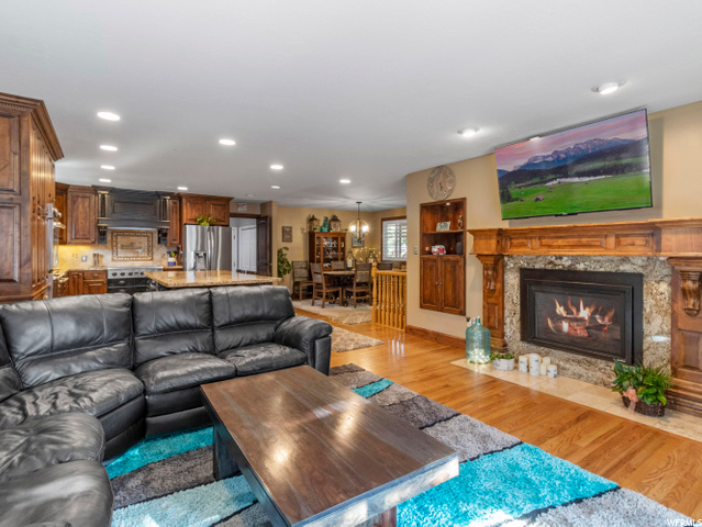 11636 S Hidden Cir E, Sandy, UT 84092 — photo 9