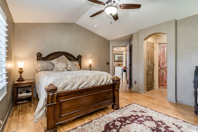 1011 E Daybreak Dr, South Ogden, UT 84403 — photo 10