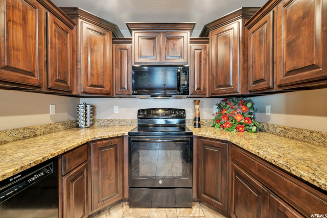 1811 E Whitetail Dr, Layton, UT 84040 — photo 11