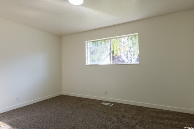 103 N Davis Blvd, Bountiful, UT 84010 — photo 11