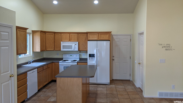 2592 W 2650 N, Clinton, UT 84015 — photo 2