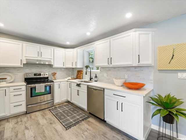 446 W 2250 N, Clearfield, UT 84015 — photo 5