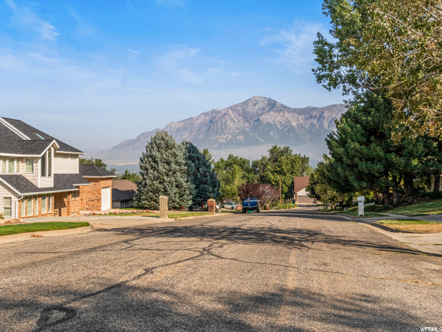 815 Dillon Dr, Ogden, UT 84404 — photo 3