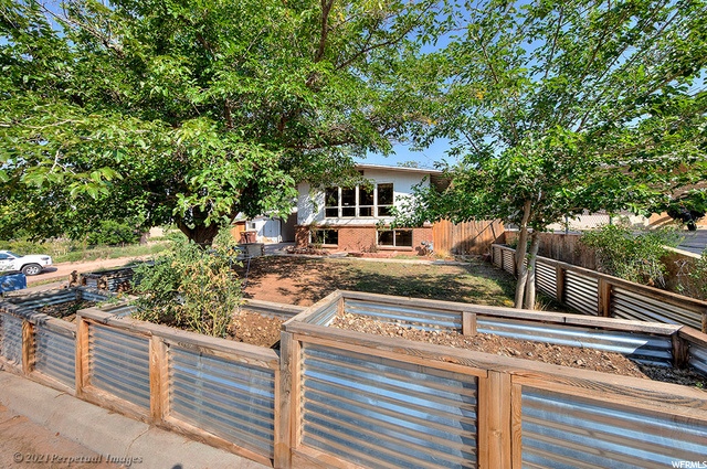 615 Rosetree Ln, Moab, UT 84532 — photo 2