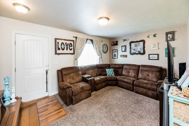 78 N 500 W, Hyrum, UT 84319 — photo 2