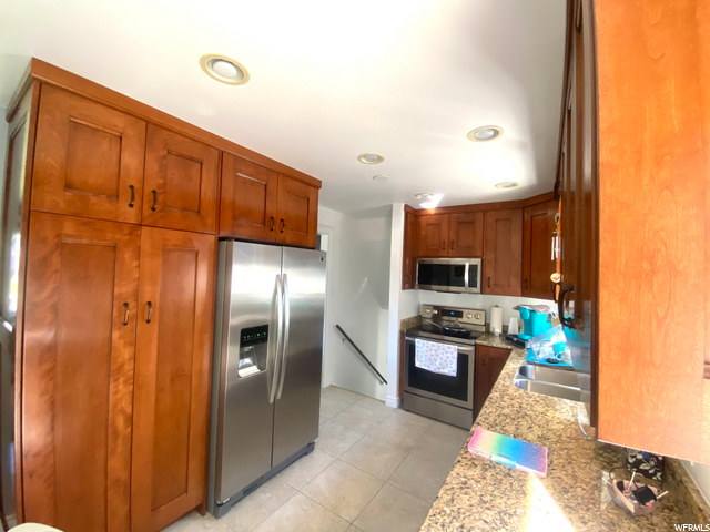 504 E 8575 S, Sandy, UT 84070 — photo 3