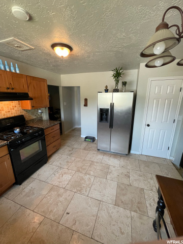 250 S Lake View Dr E, Clearfield, UT 84015 — photo 5