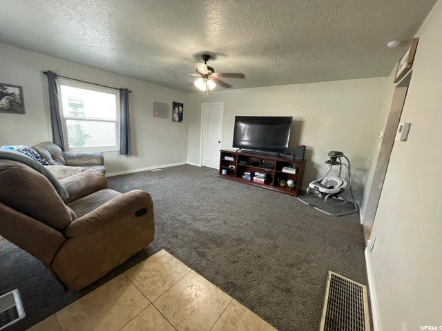 250 S Lake View Dr E, Clearfield, UT 84015 — photo 3