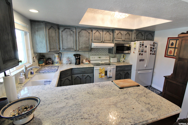 4849 S 3325 W, Roy, UT 84067 — photo 9