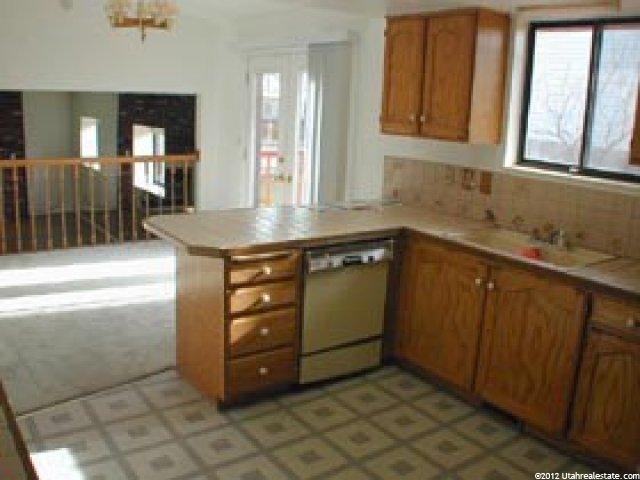 1262 Sandy Ridge Dr, Sandy, UT 84094 — photo 5