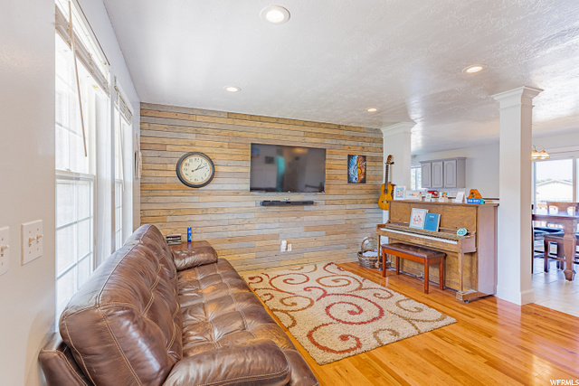 536 W 1025 N, Clinton, UT 84015 — photo 4