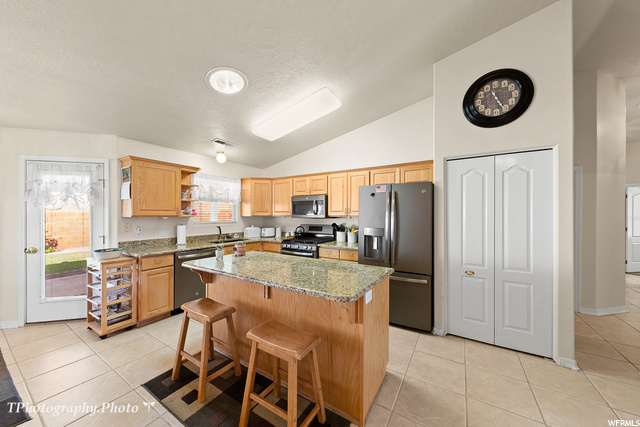 477 N 2140 Cir E, St. George, UT 84790 — photo 10