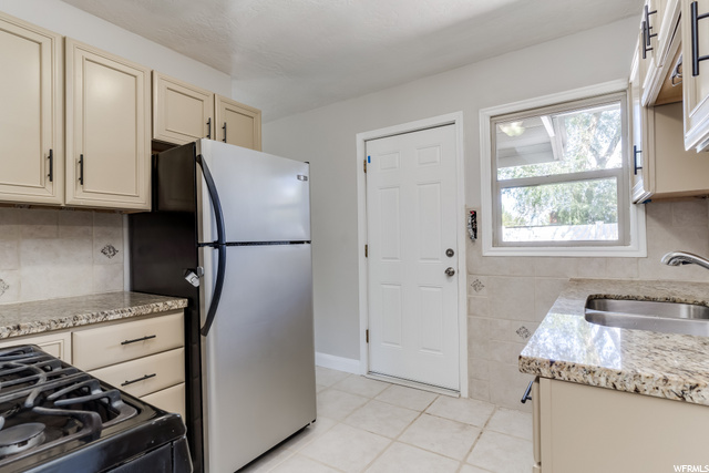 426 S Kiesel Ave E, Ogden, UT 84404 — photo 10