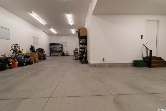 Garage 2