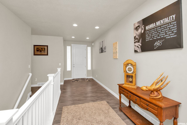 2463 N Saurus Crane Dr, Clinton, UT 84015 — photo 2