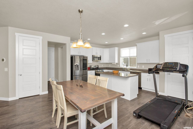 2463 N Saurus Crane Dr, Clinton, UT 84015 — photo 8