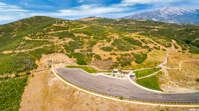 Nearby Hiking & Biking Trails