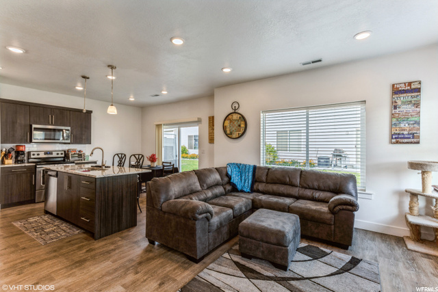 1423 E 380 S, Hyrum, UT 84319 — photo 7
