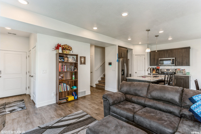 1423 E 380 S, Hyrum, UT 84319 — photo 4