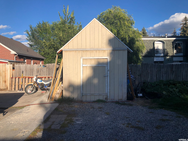 326 E Center St, Logan, UT 84321 — photo 4