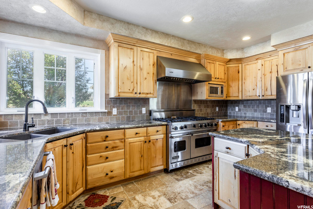 3542 E Old Barn Ln, Heber City, UT 84032 — photo 12