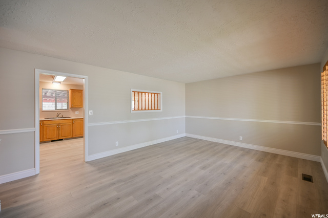 408 N 275 E, Bountiful, UT 84010 — photo 9