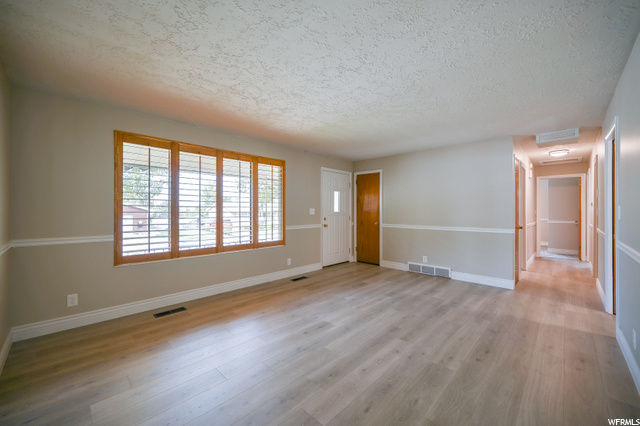 408 N 275 E, Bountiful, UT 84010 — photo 10