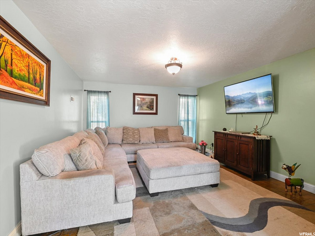 662 N 100 E, Farmington, UT 84025 — photo 2