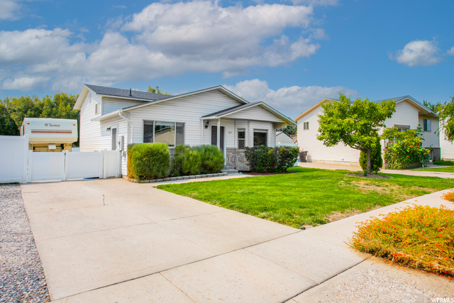 877 S Riverwood Dr, Logan, UT 84321 — photo 2