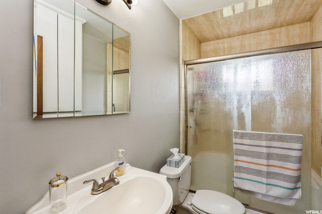 5221 S 2425 W, Roy, UT 84067 — photo 5
