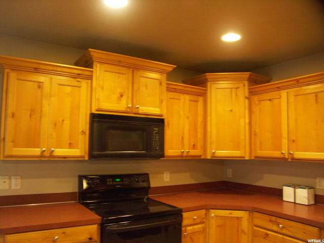 627 E 2100 S, Clearfield, UT 84015 — photo 7