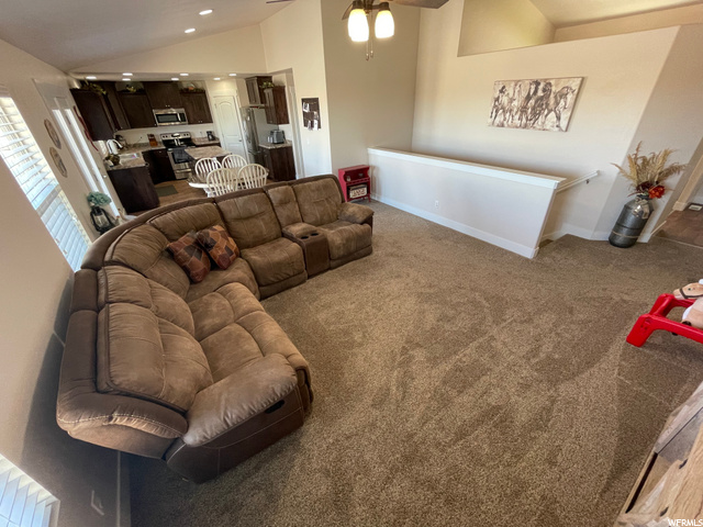799 E Rodeo, Grantsville, UT 84029 — photo 5