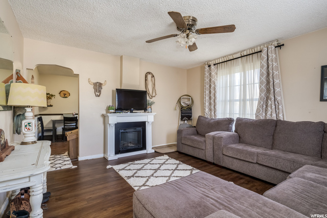 110 E Center St, Henefer, UT 84033 — photo 2