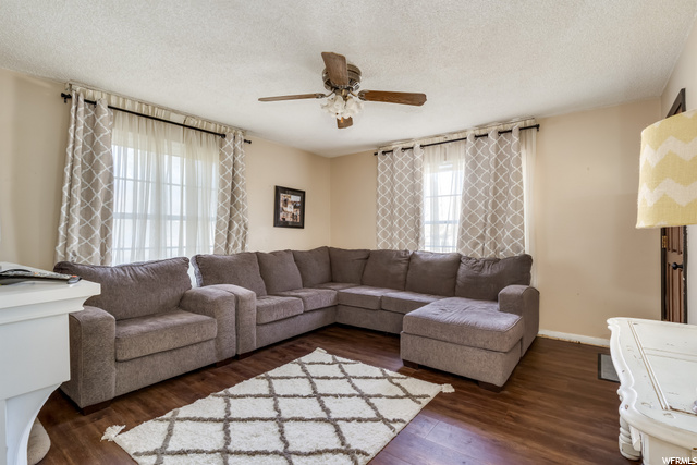 110 E Center St, Henefer, UT 84033 — photo 3