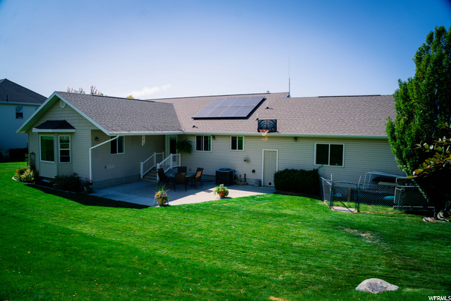 394 N 600 E, Hyde Park, UT 84318 — photo 8