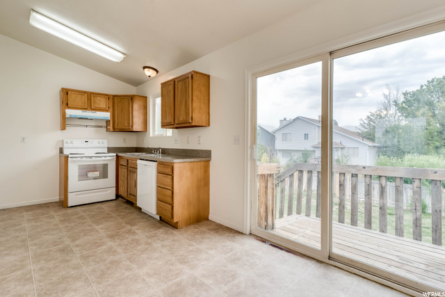 4228 S Midland, Roy, UT 84067 — photo 7