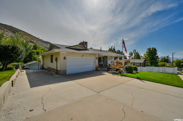 619 E Cherry Ln N, Kaysville, UT 84037 — photo 3